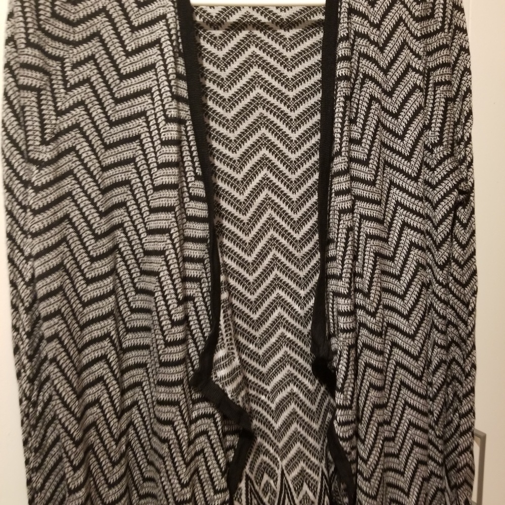 BLACK WHITE CARDIGAN NEW NWOT FINAL SALE - Picture 3 of 7